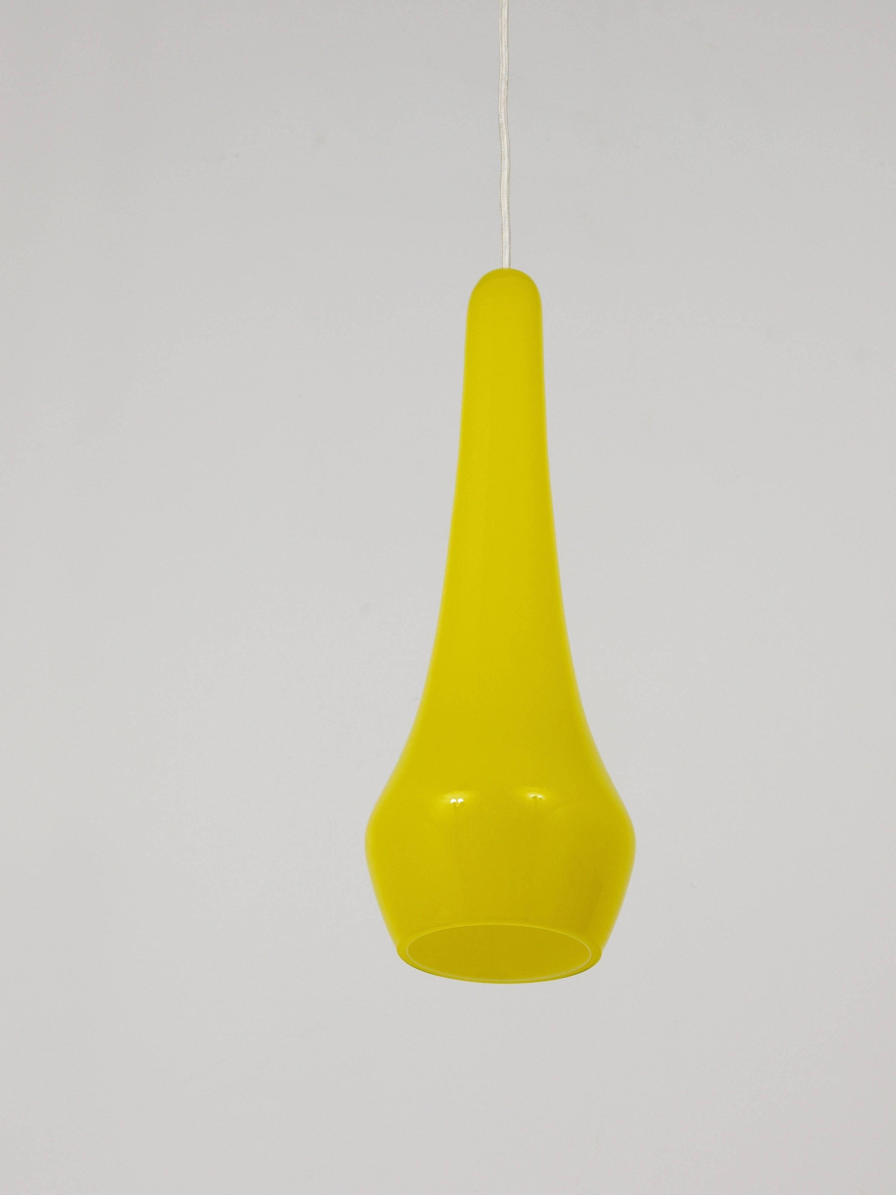 Deux lampes suspendues Mid Century en verre Murano de Gino Vistosi, Italie, années 1950