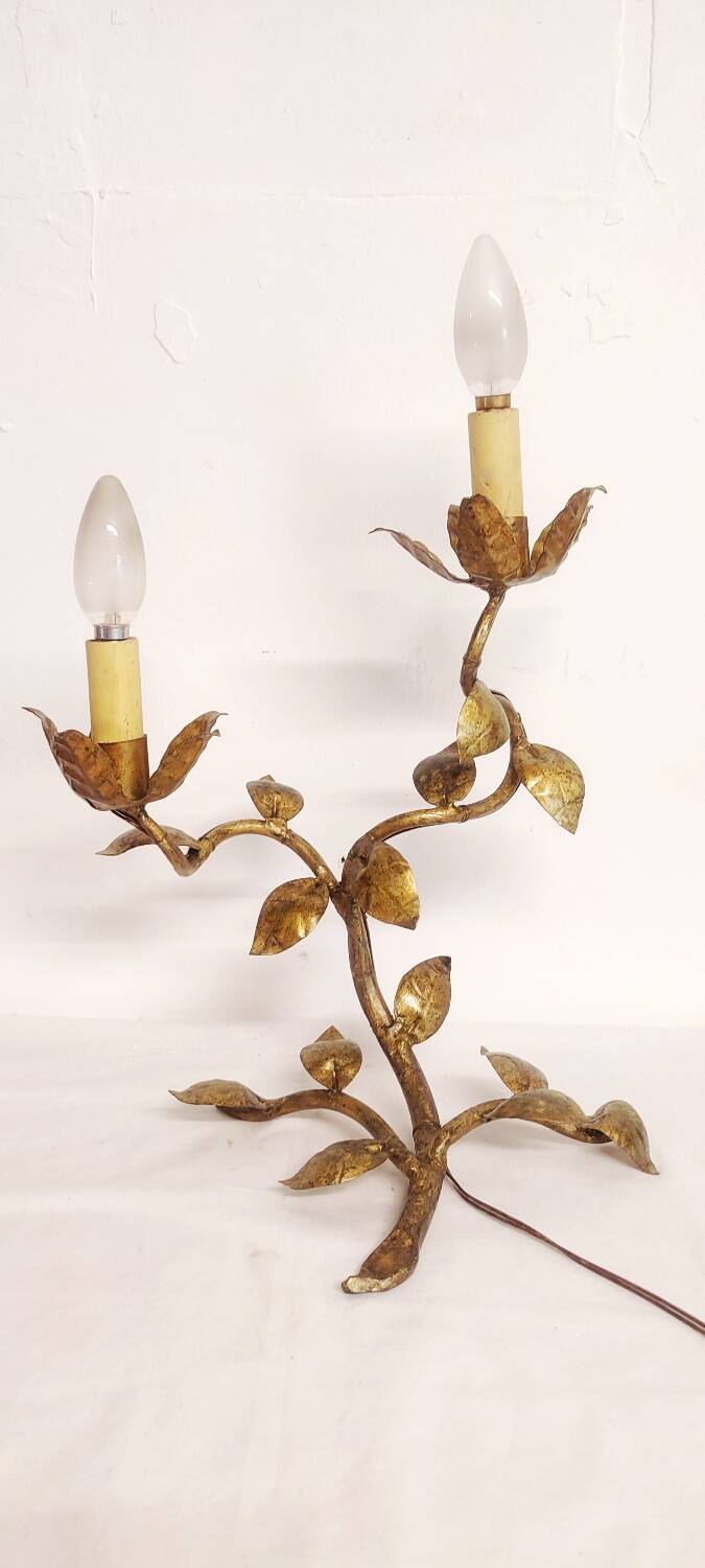 Lámpara de mesa de bronce. Spain, 1960s.