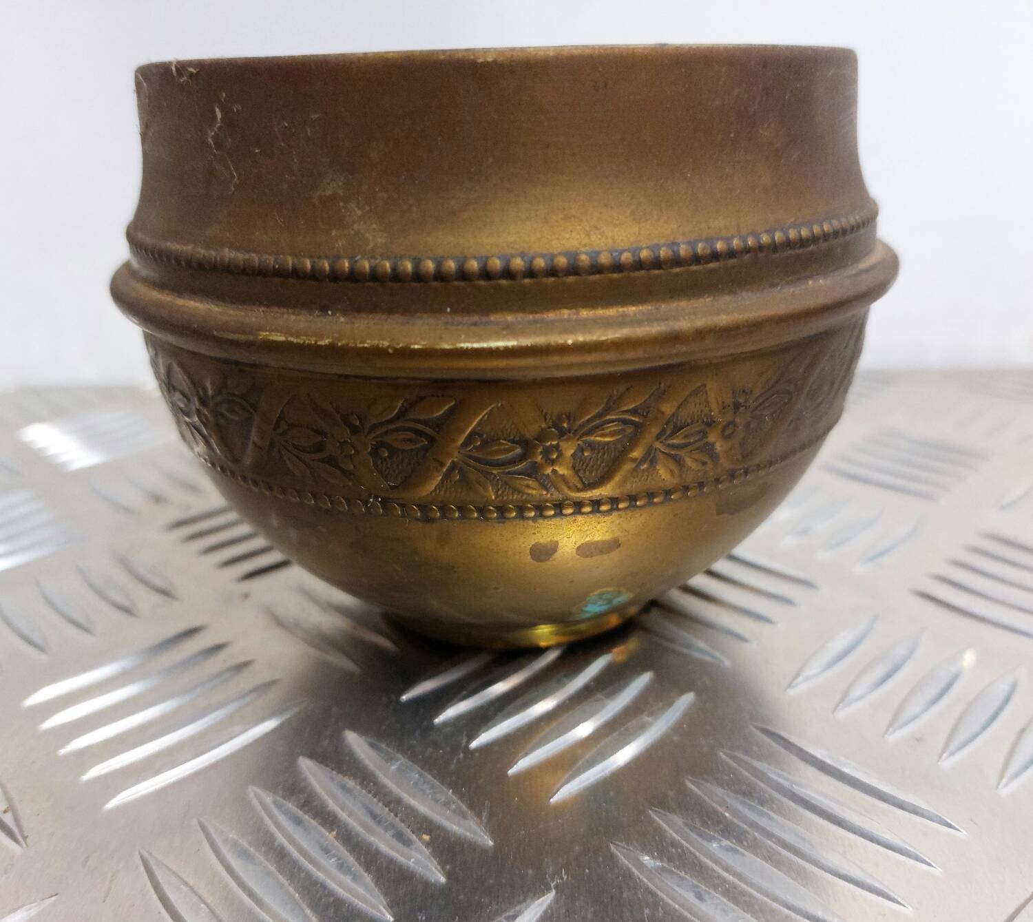 Cache pot en cuivre
