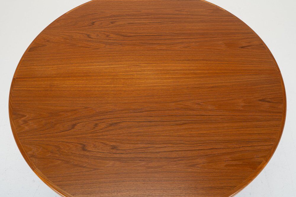 Round extendable teak dining table by Bramin, 1960s