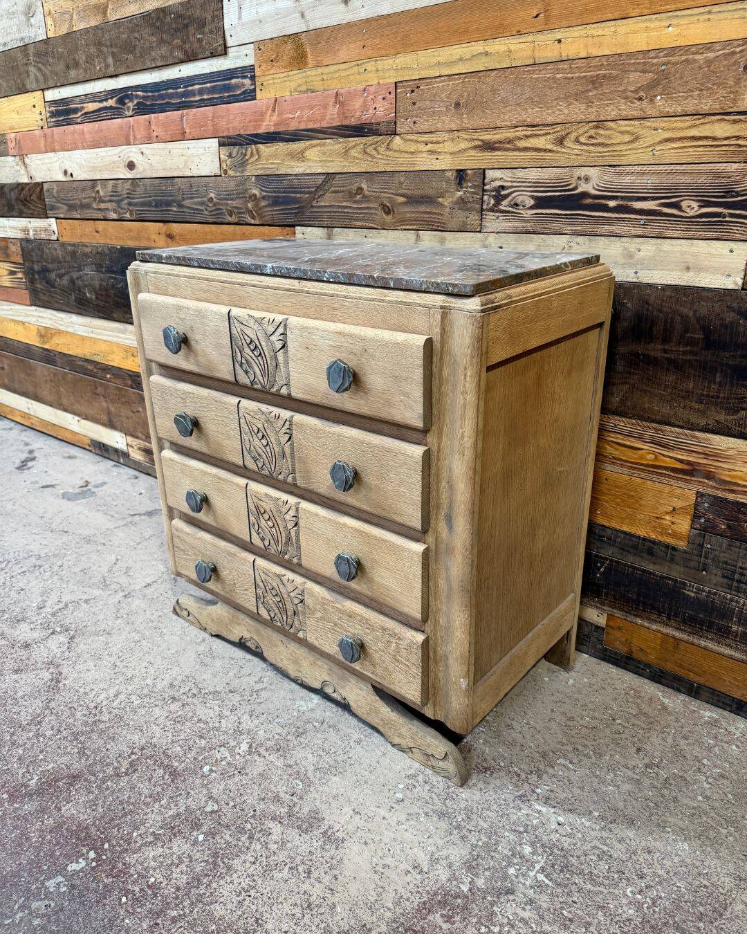 Art Deco oak chest of drawers