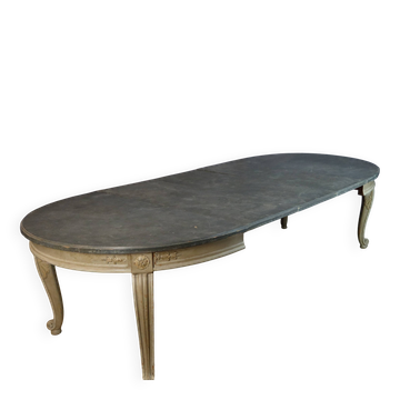 table de salle à manger avec alloges