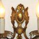 Paire de appliques murales en bronze traditionnel français avec des gouttes en cristal