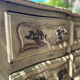 Commode galbée ancienne patinée vert pistache