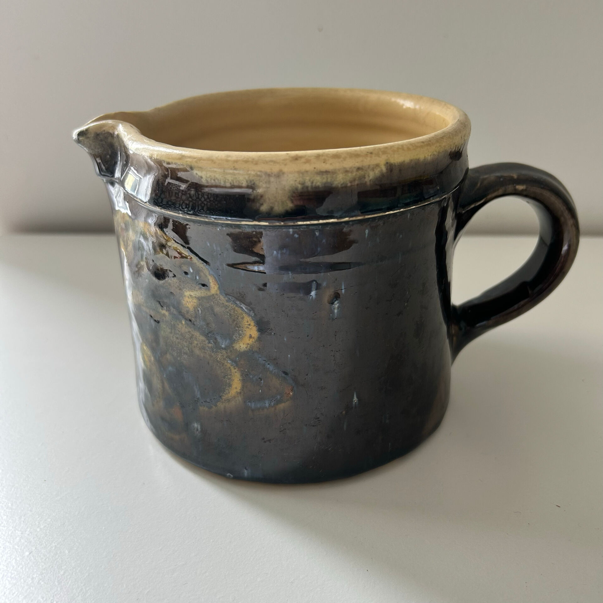Pichet pottery from Annecy