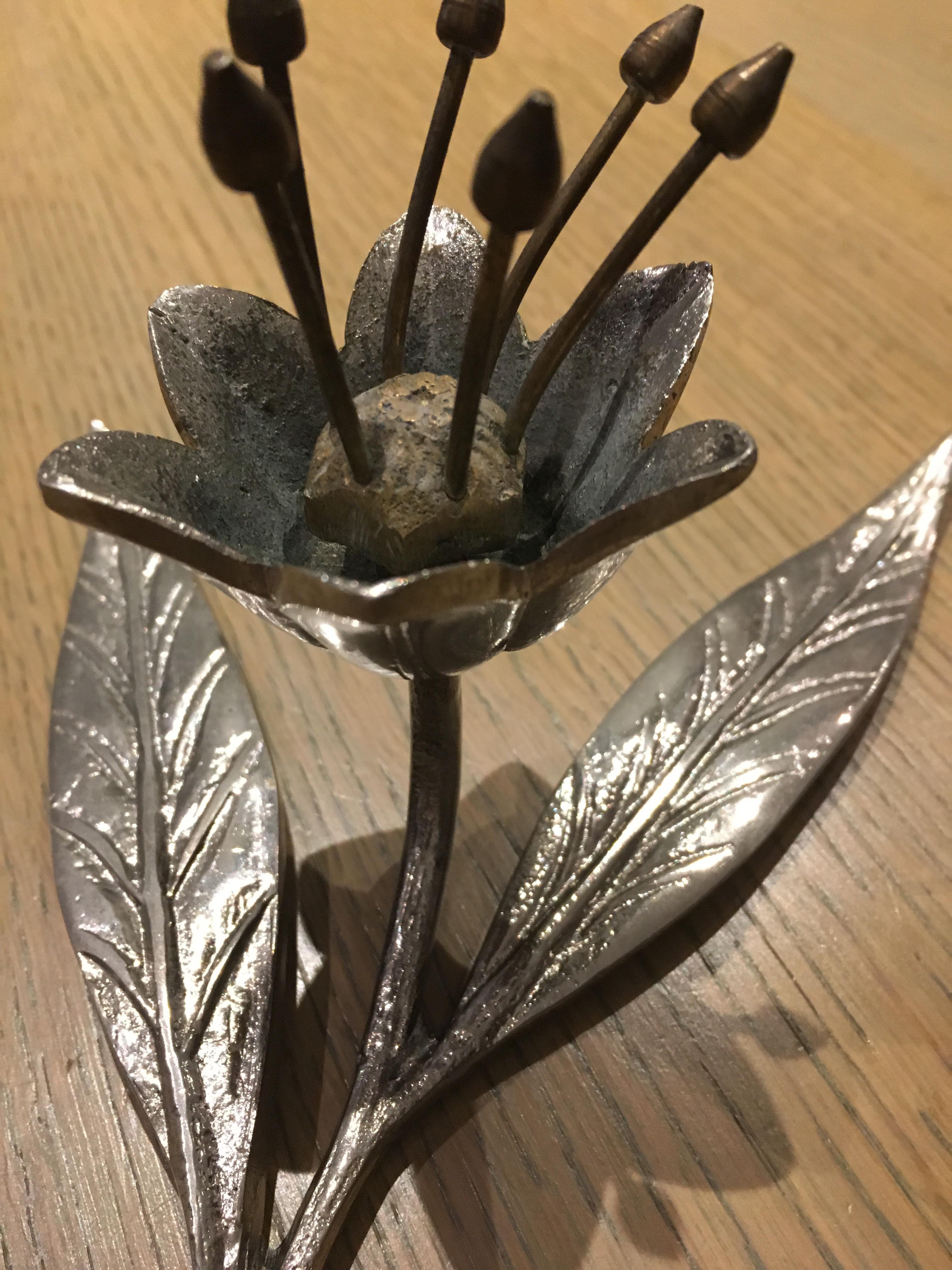 Vintage flower ashtray