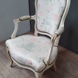 Louis XV armchair in white lacquered wood