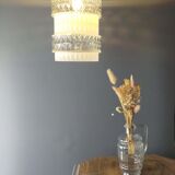 White and transparent glass suspension
