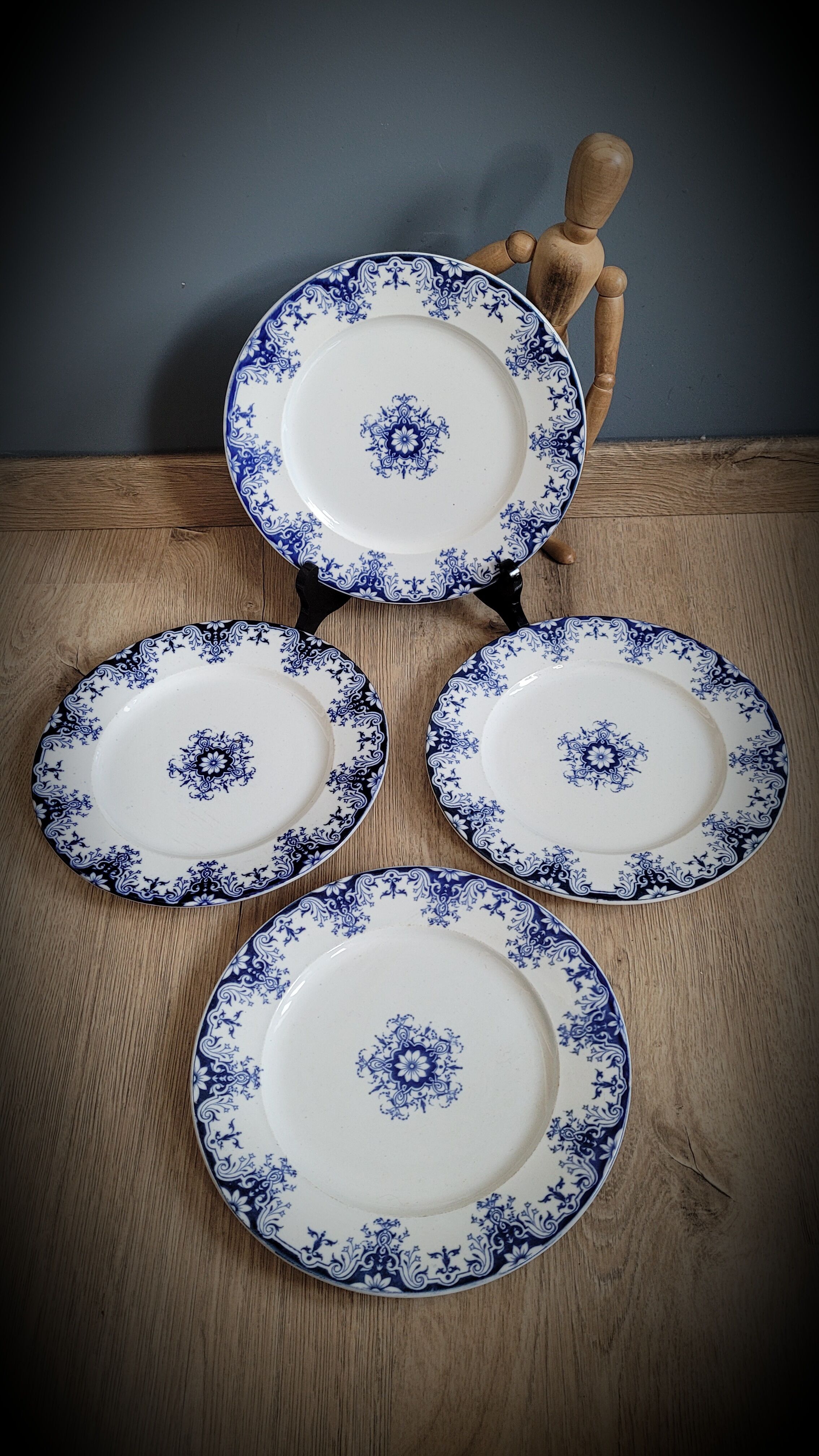 Set 4 plates JVB Luneville