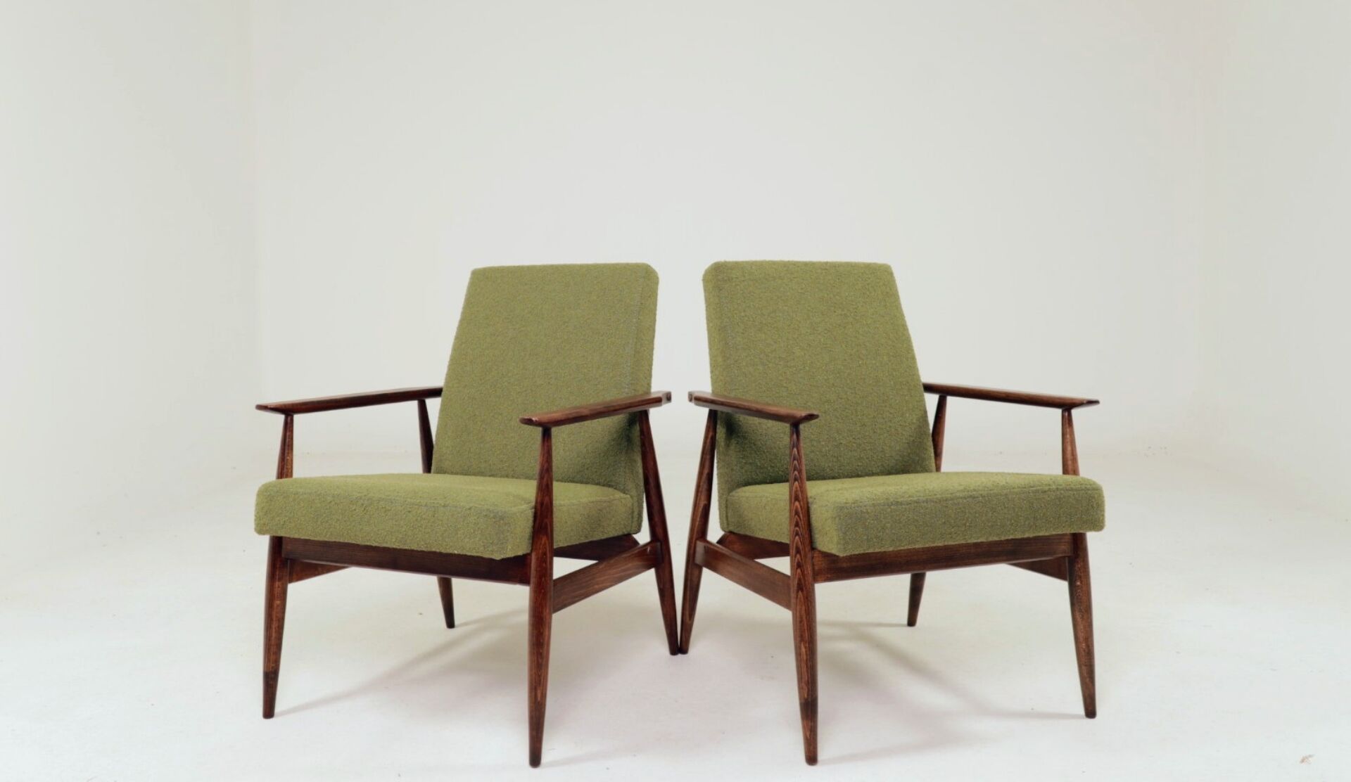 Pair de fauteuils scandinave mid century bouclette verte