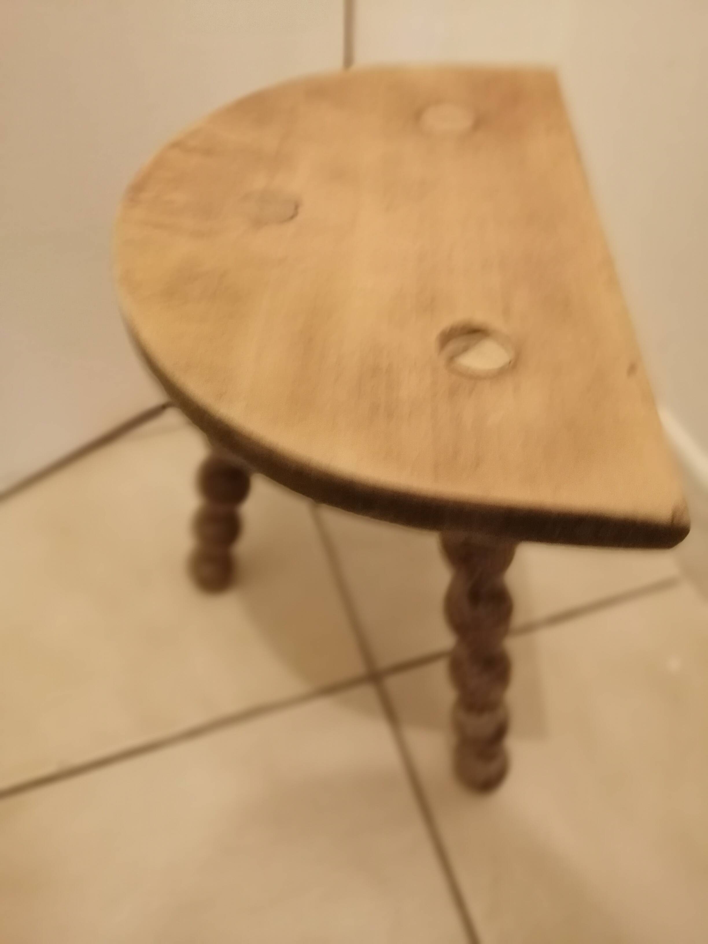 Tabouret demi lune vintage en bois massif 1