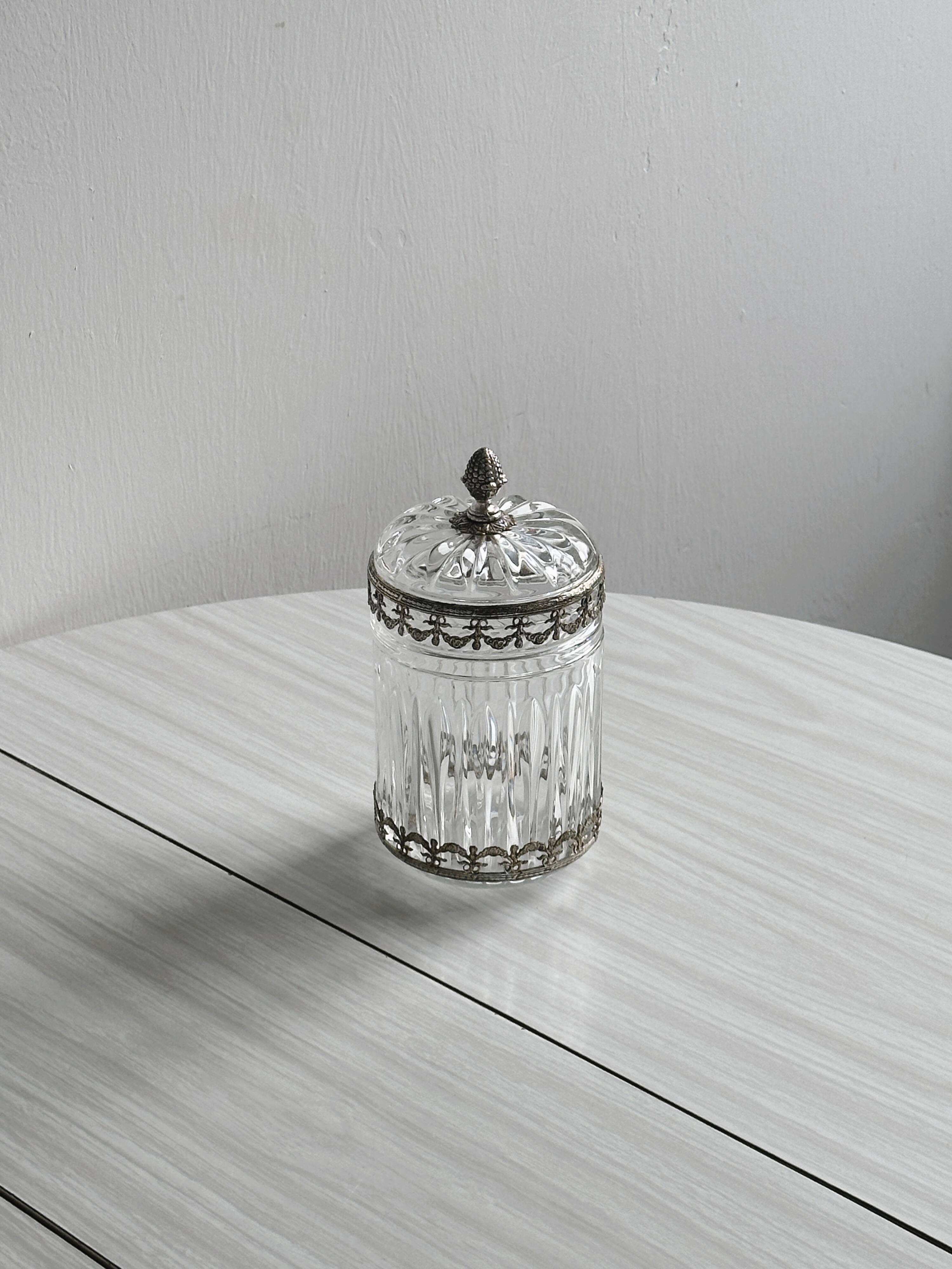 Condiment pot, crystal and metal sugar bowl.