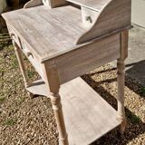Whitewashed wood dressing table