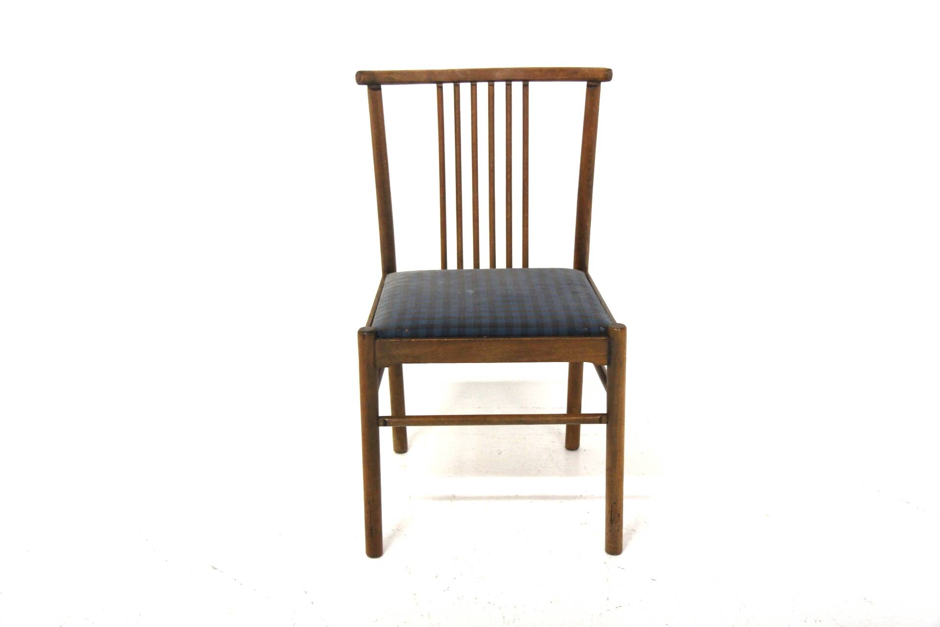 Set of 6 Scandinavian beech chairs, "Lyran" by Erik Wørtz, Sweden, 1960.