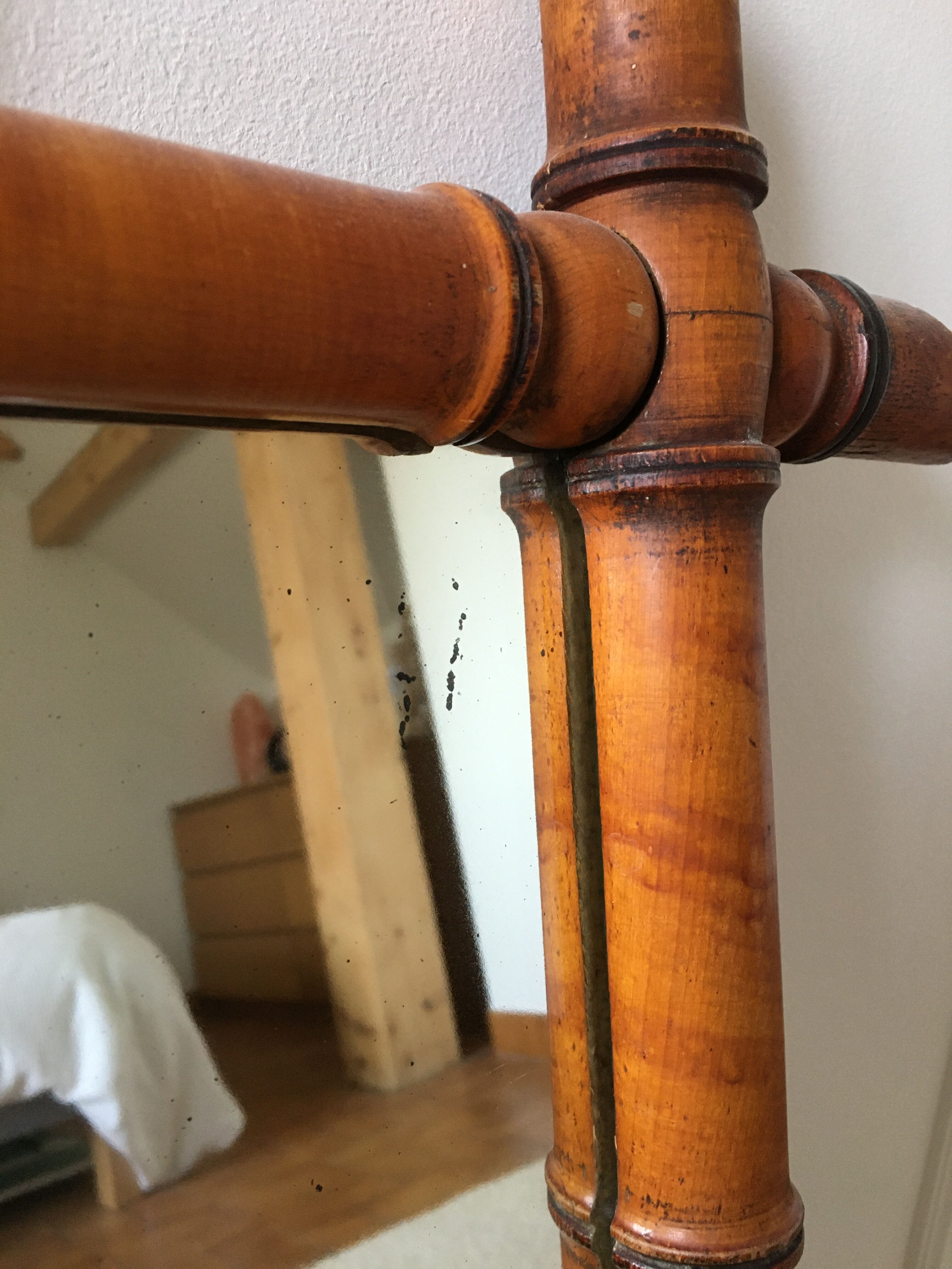 Bamboo-style wooden mirror 64x80cm