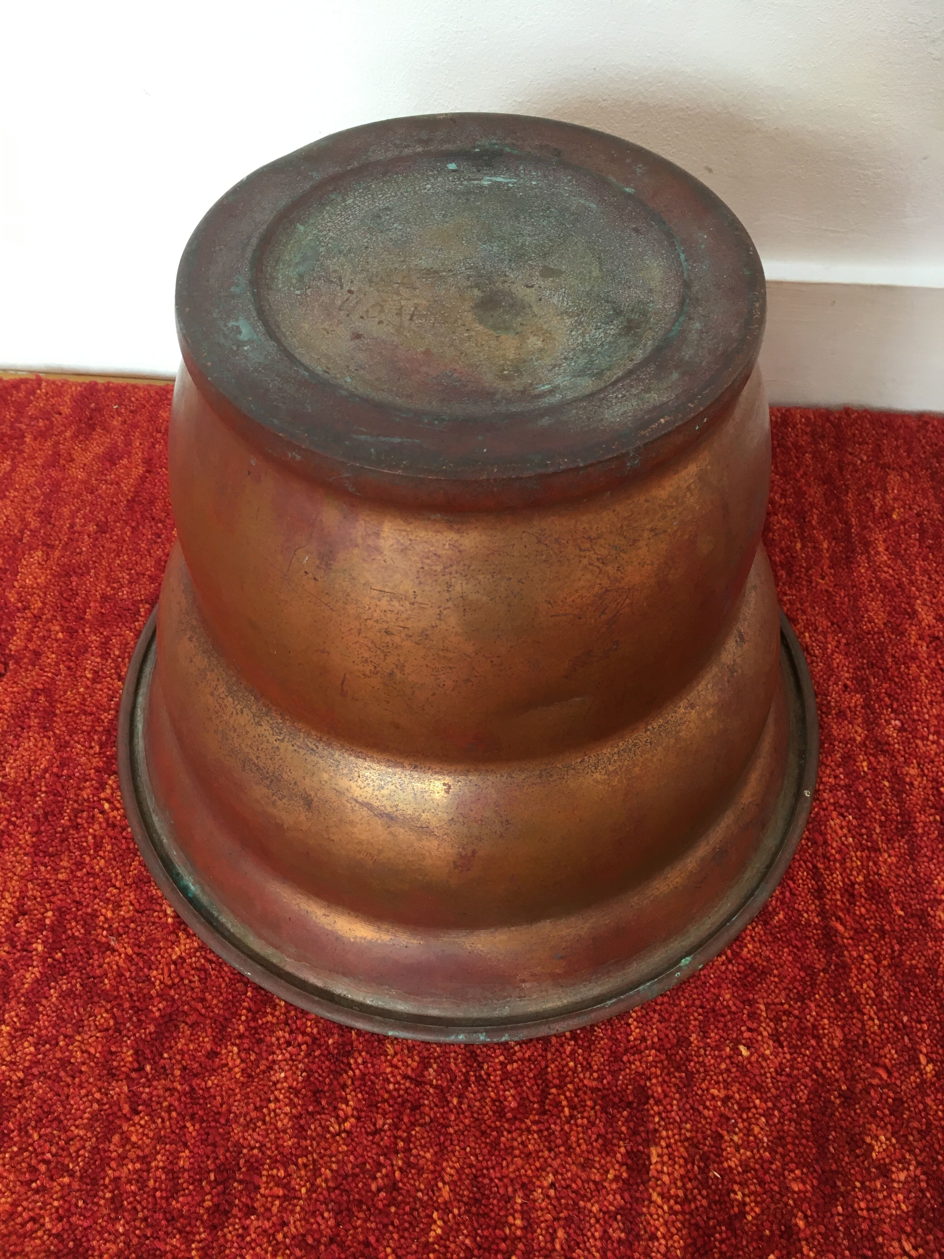 Cache-pot ancien en cuivre