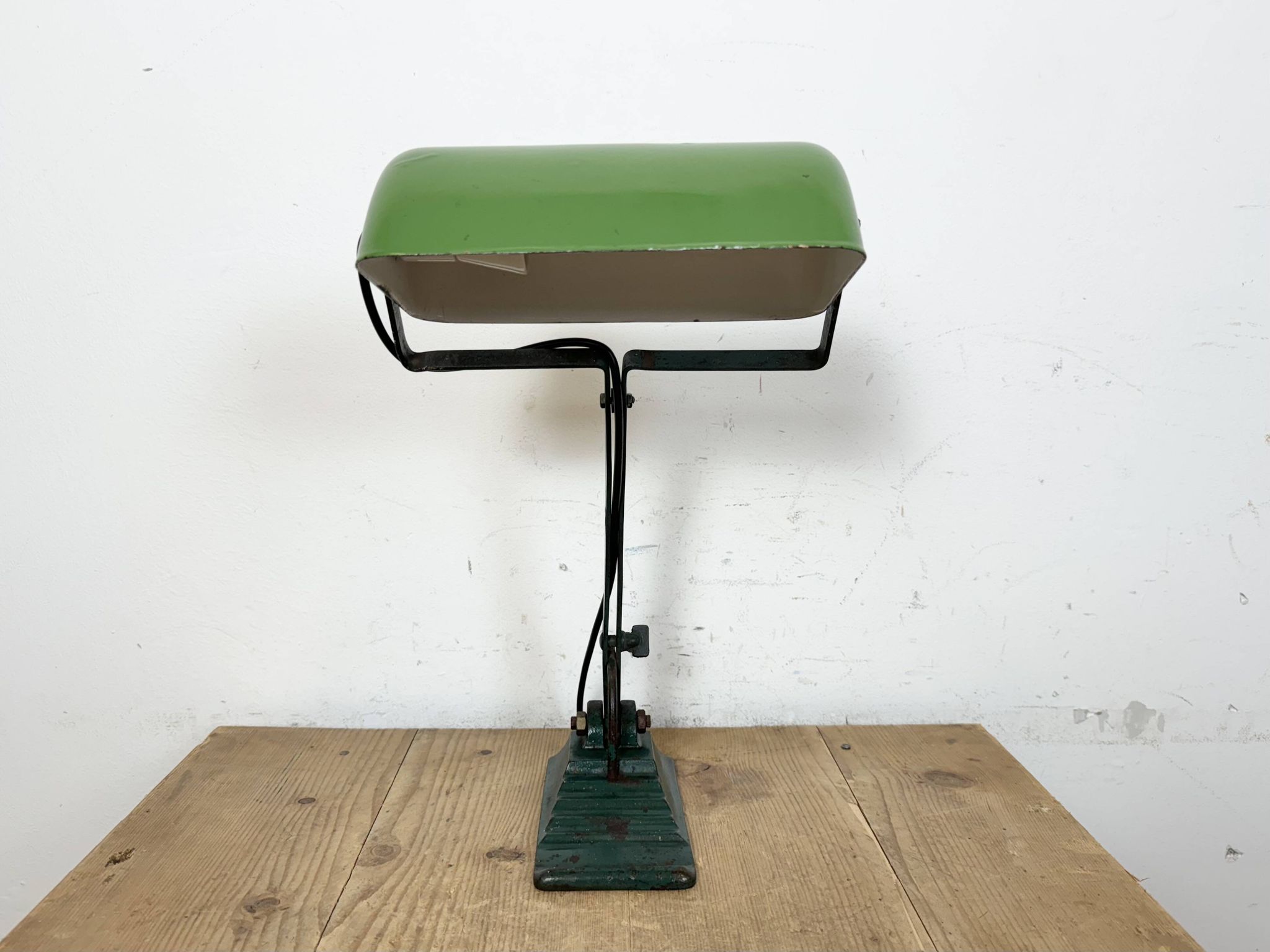Vintage Green Enamel Bank Lamp, 1950s