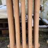 Radiateur ancien sur pieds a cinq lames fleuries en fonte de fer XX siècle