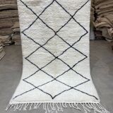 White wool carpet with diamonds