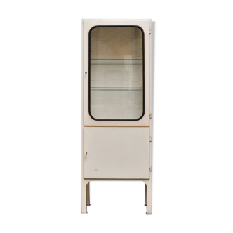 Vitrine médicale 1970