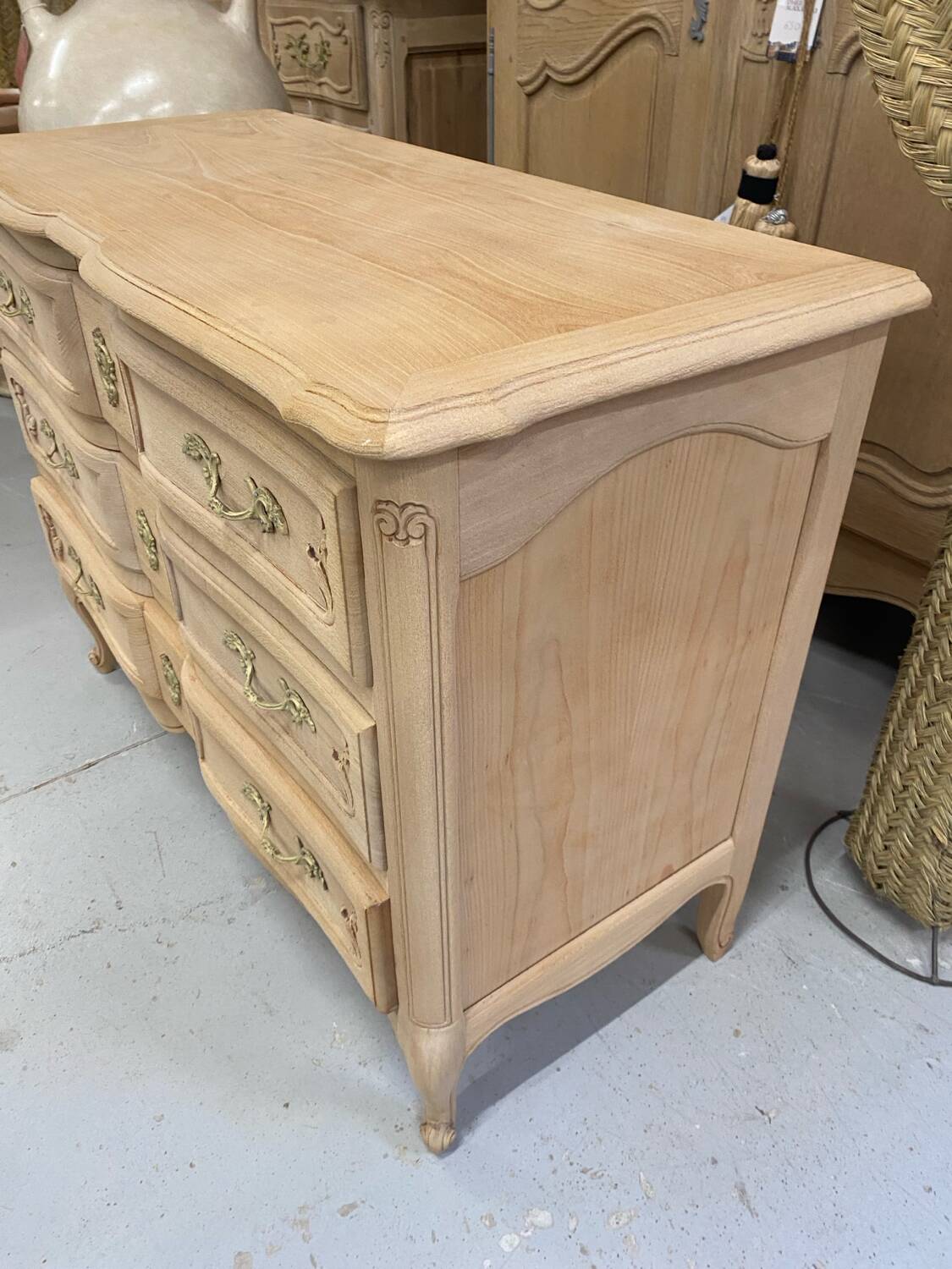 Louis XV style chest of drawers in raw wood