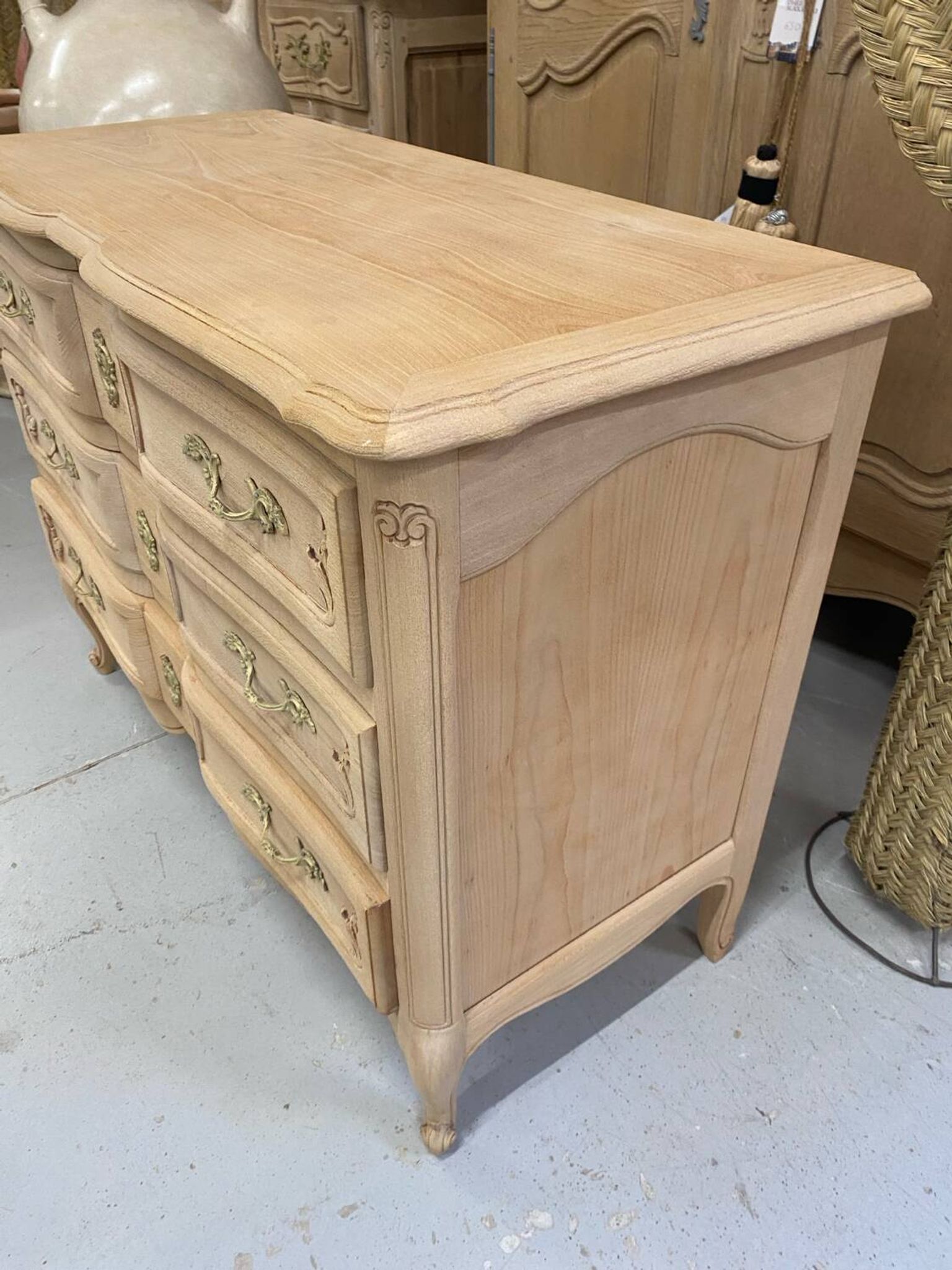 Louis XV style chest of drawers in raw wood