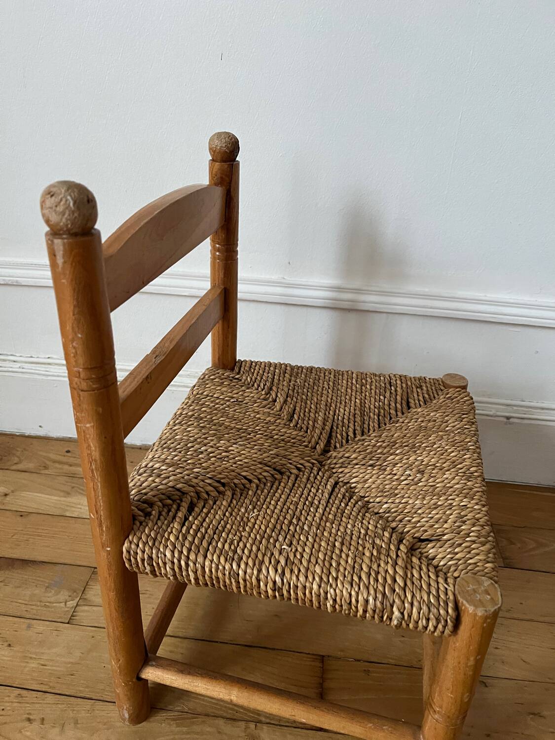 Chaise enfant corde et bois