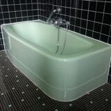Antique vintage bathtub year 70