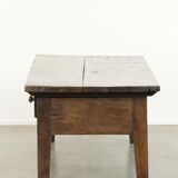 Antique 18th century Southern European coffee table made of chestnut wood