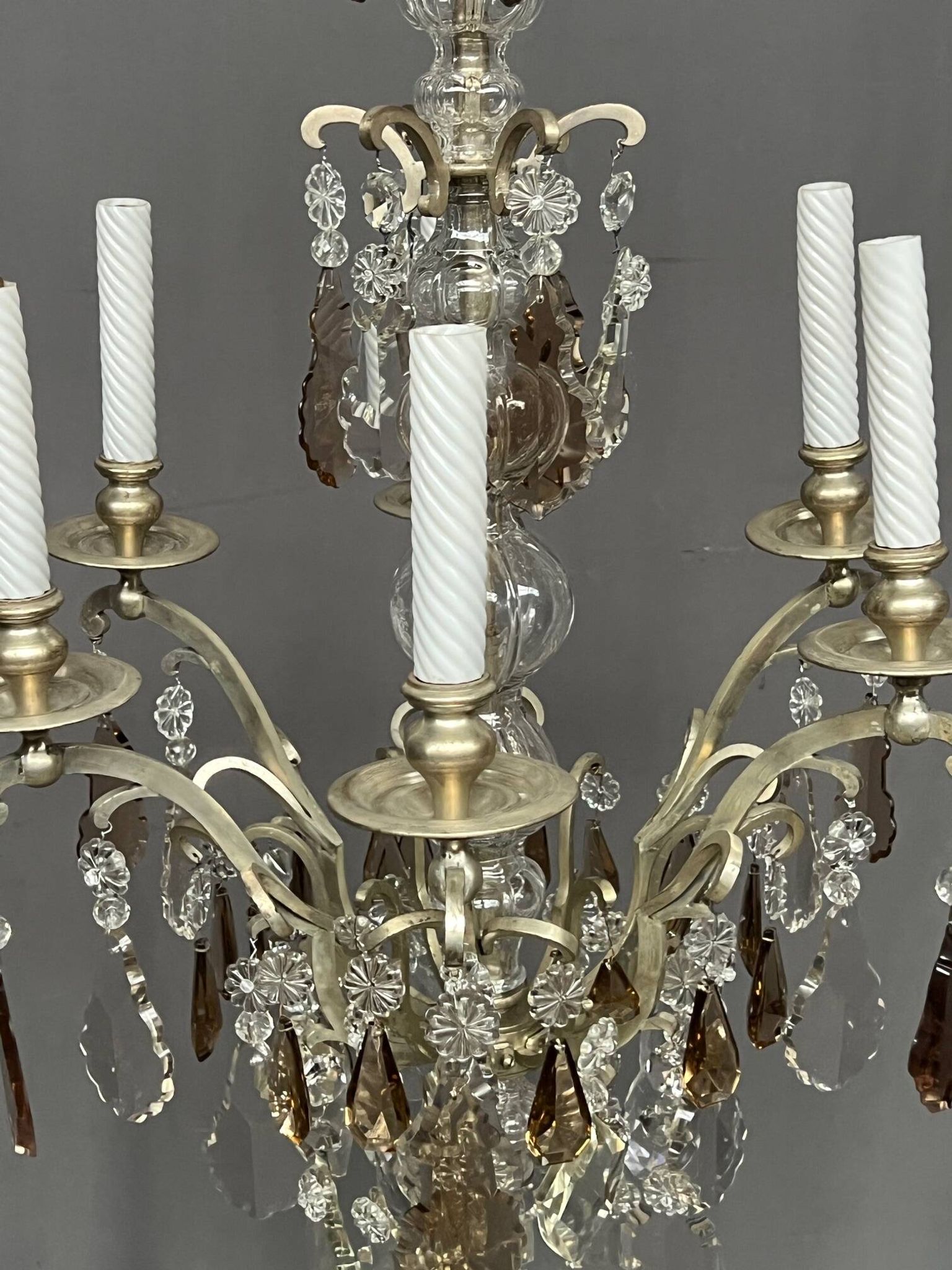 Antique French chandelier 170 cm with Louis XVI style chain in crystal.