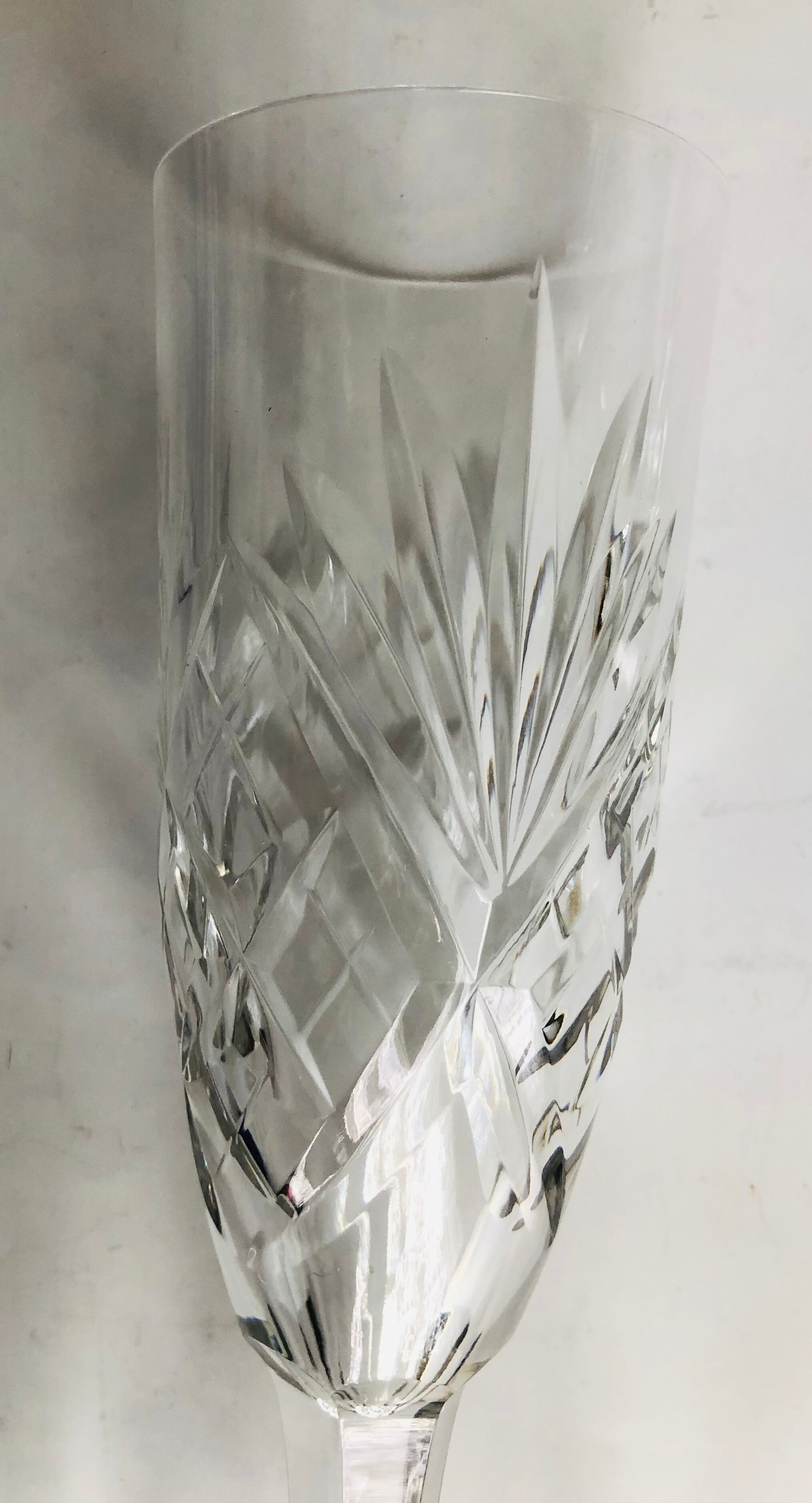 6 Champagne flutes in cut crystal of Saint Louis chantilly model
