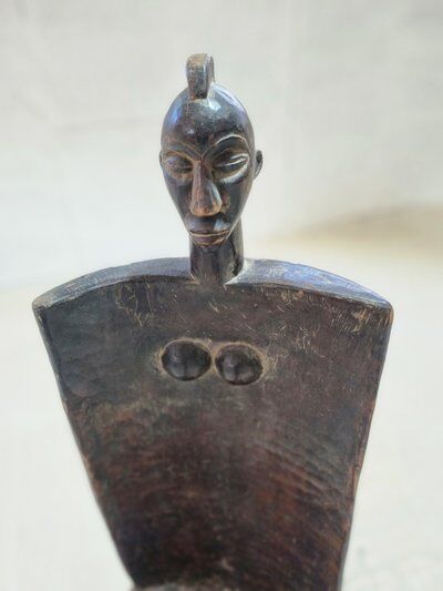 Chaise trone luguru tanzanie