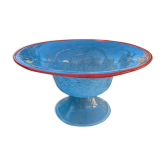 Italian basin blue and red border