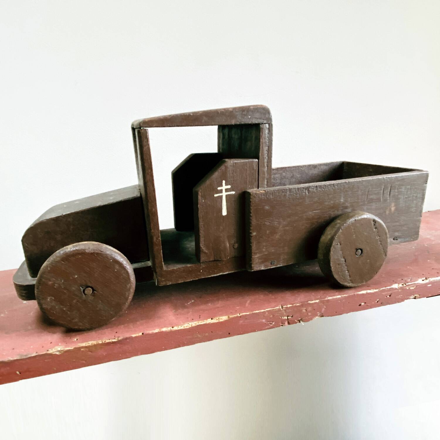 Wooden truck toy
