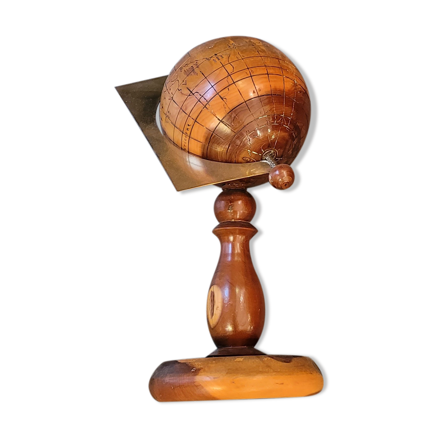 Map World vintage handcrafted wooden