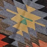 Kilim berbère vintage, Explosion de couleurs et charme artisanal, 166x230Cm