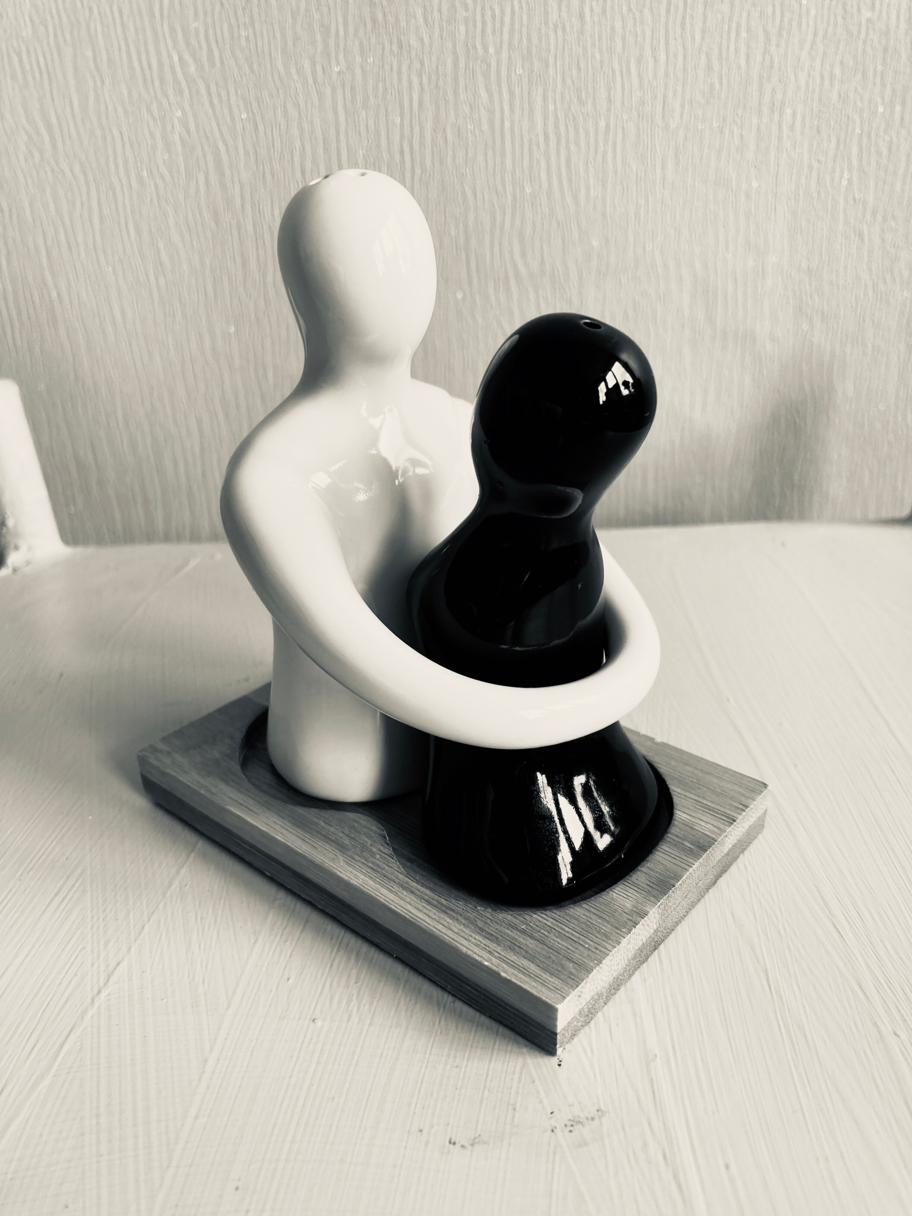 Tasty Love salt and pepper shaker