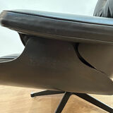 Eames Lounge Chairs Pair
