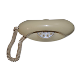 Phone wired vintage lady