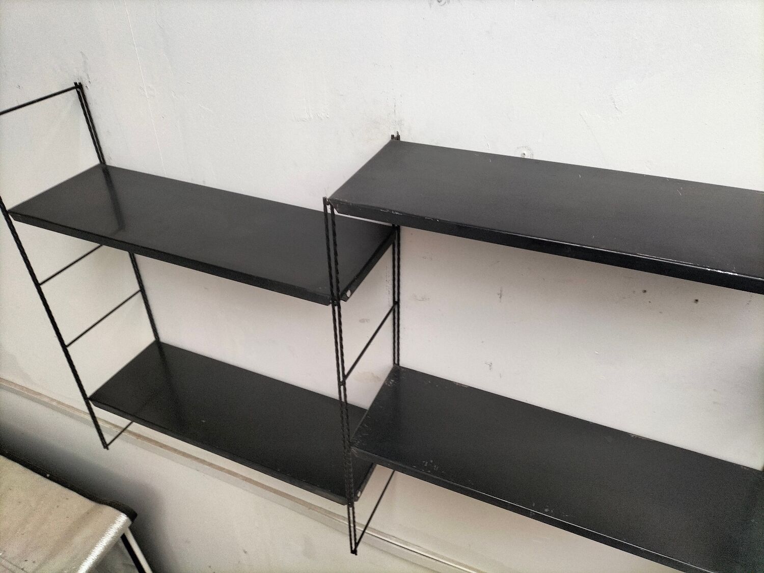 Étagère modulable en metal