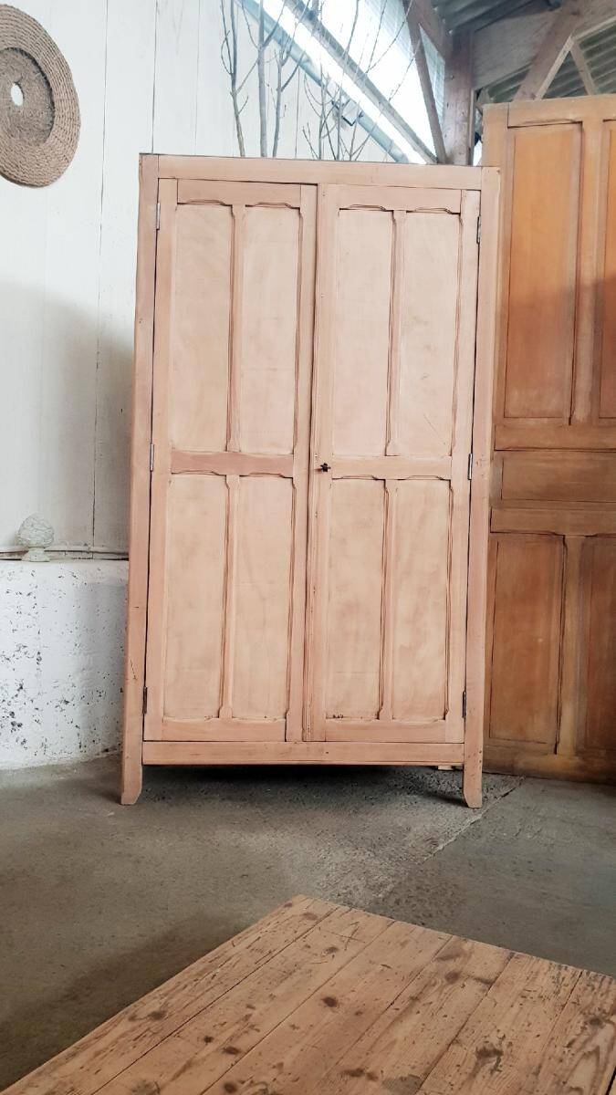 Vintage Parisian wardrobe