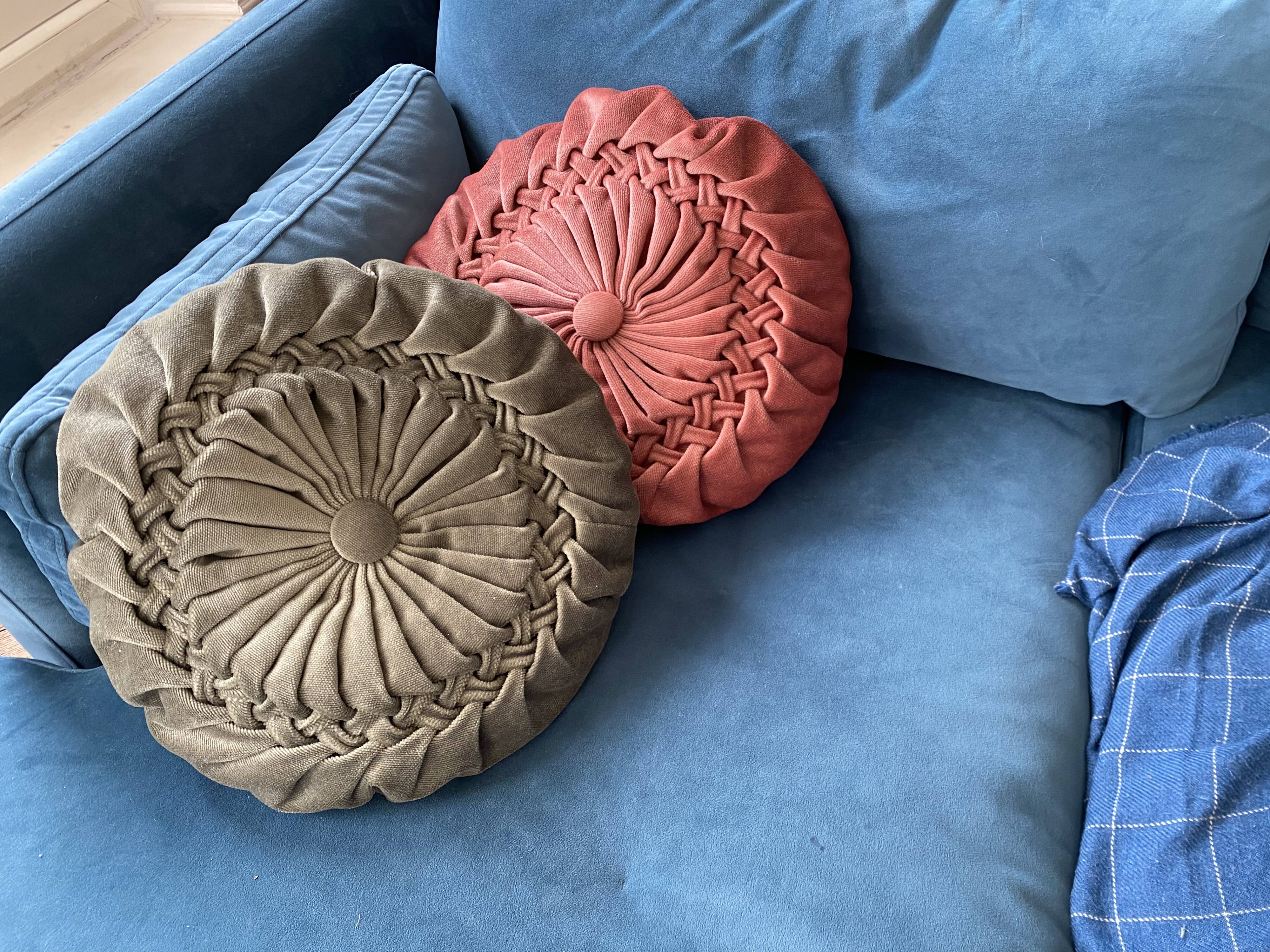 Velvet cushion 70s