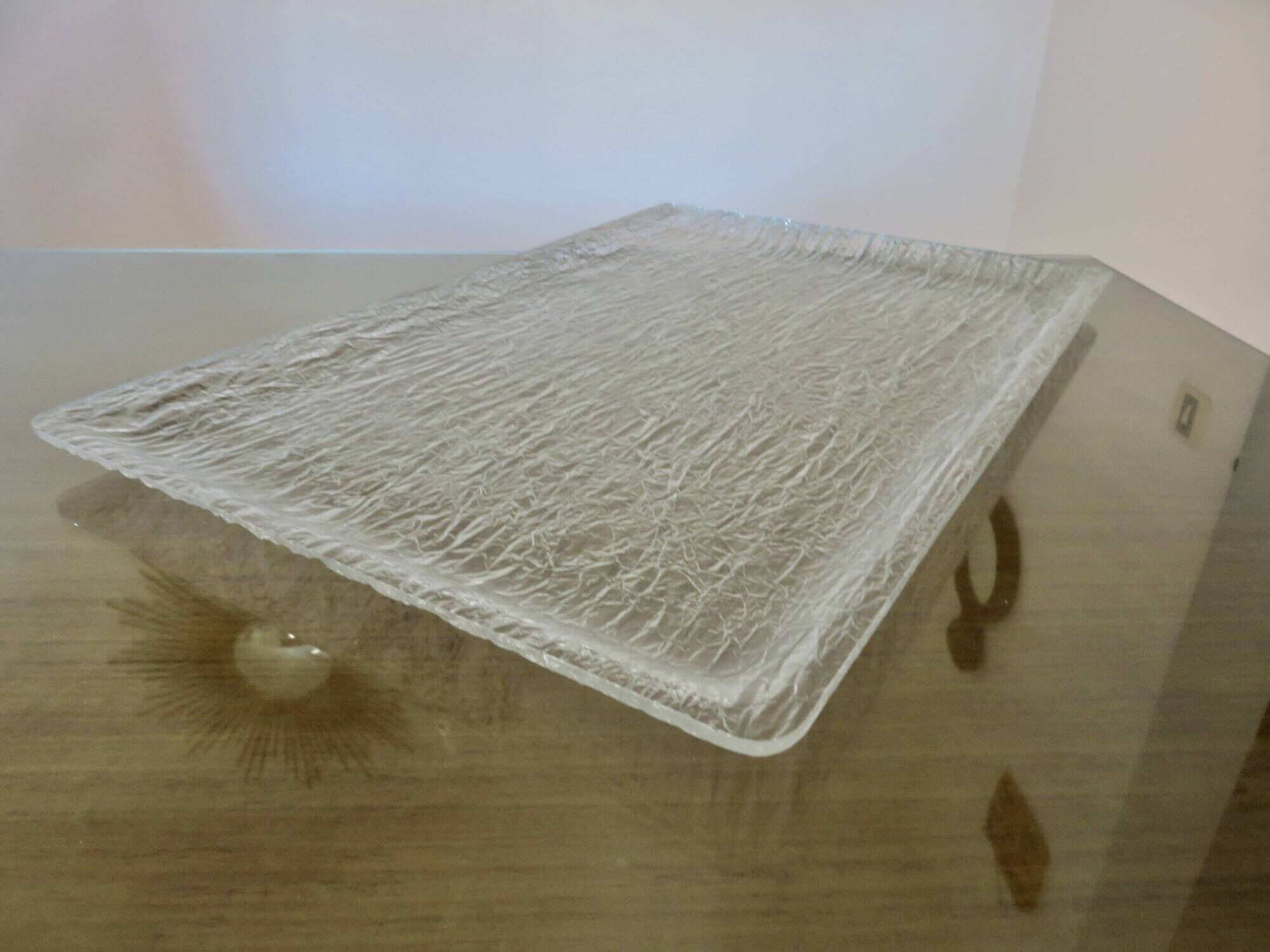 Very large "Roche Bobois" tray in plexiglass, altuglas, lucite, 1970s.