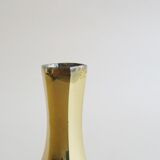 Vase et cuvette en laiton avec la poignée