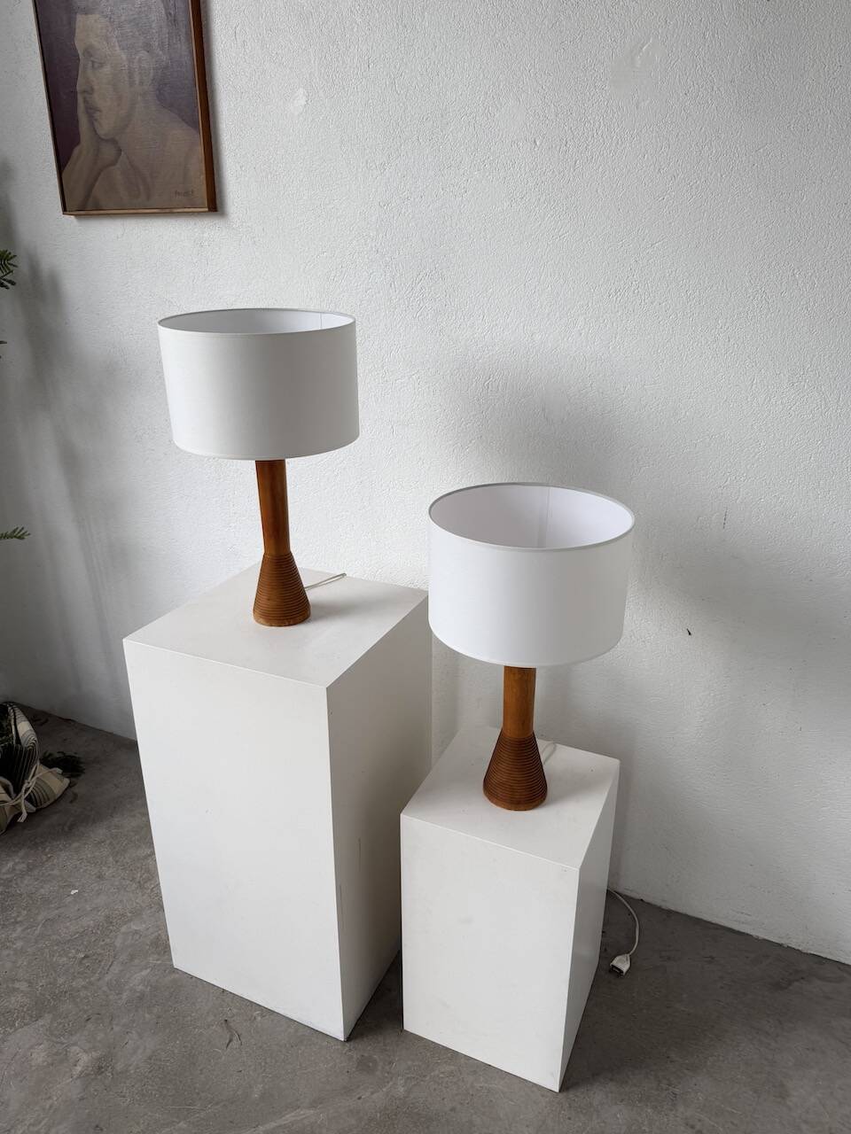 Paire de lampes de table bois chêne années 50