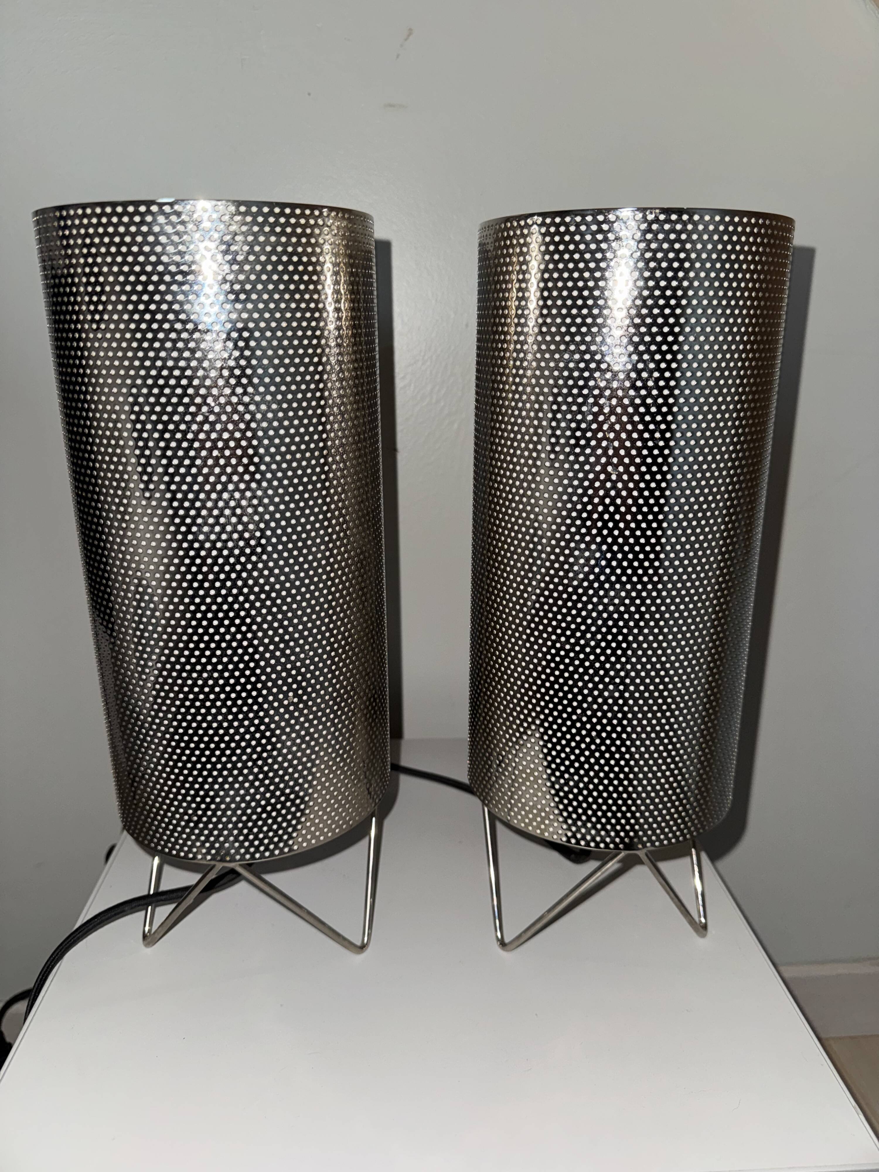 2 Lampes Gubi Pedrera PD1