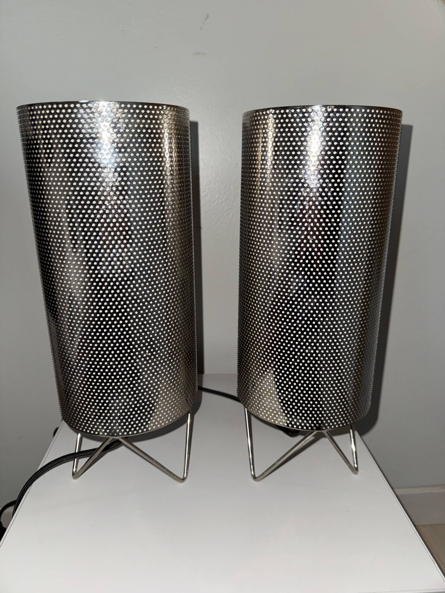 2 Lampes Gubi Pedrera PD1