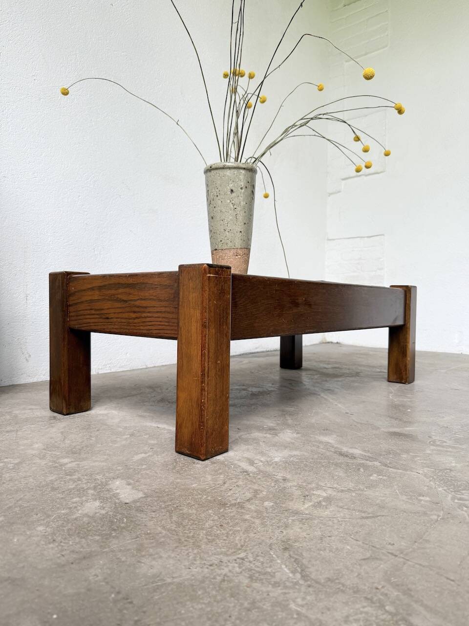 Table basse en chêne et ardoise 1950