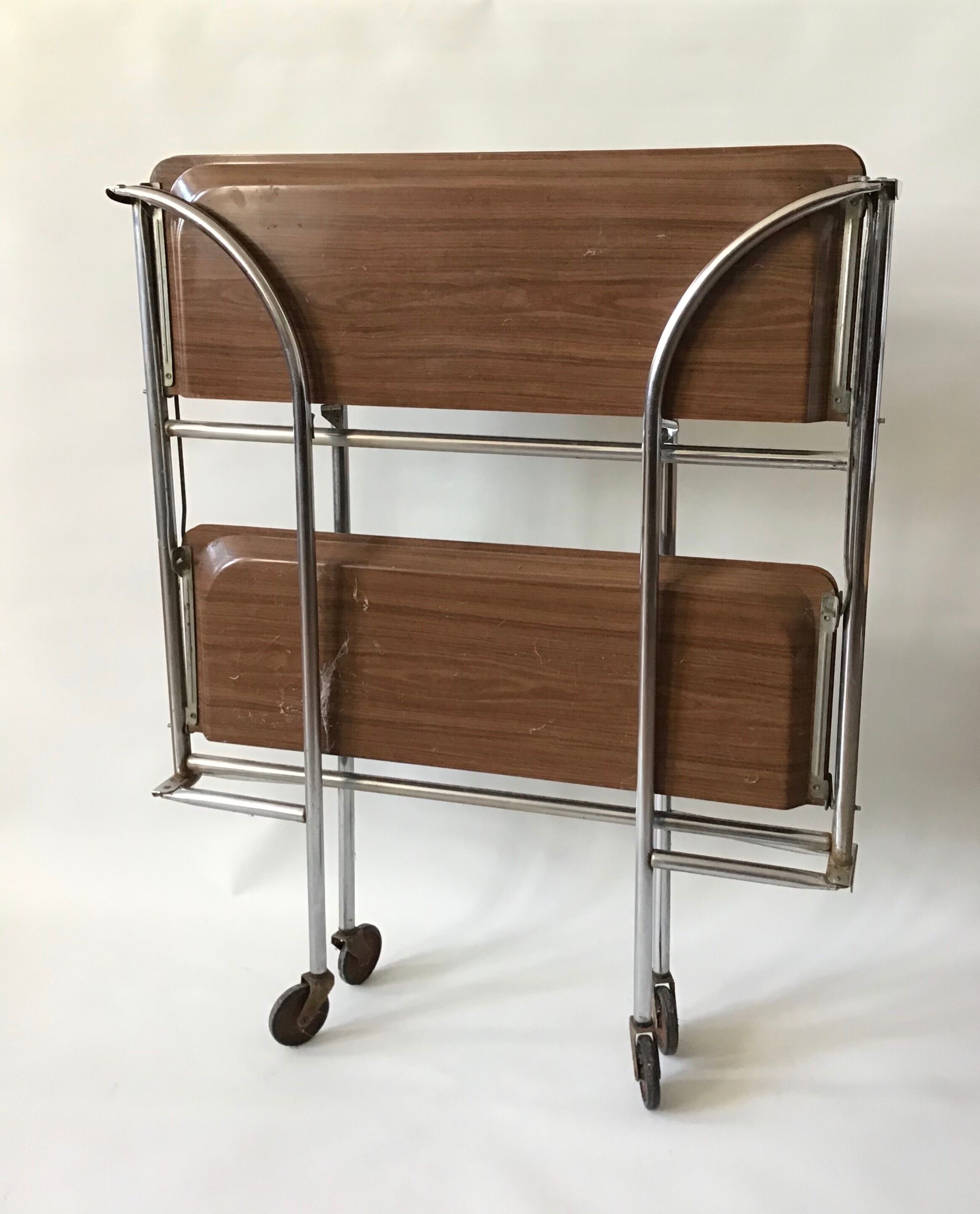 Rolling dessert in formica 70s