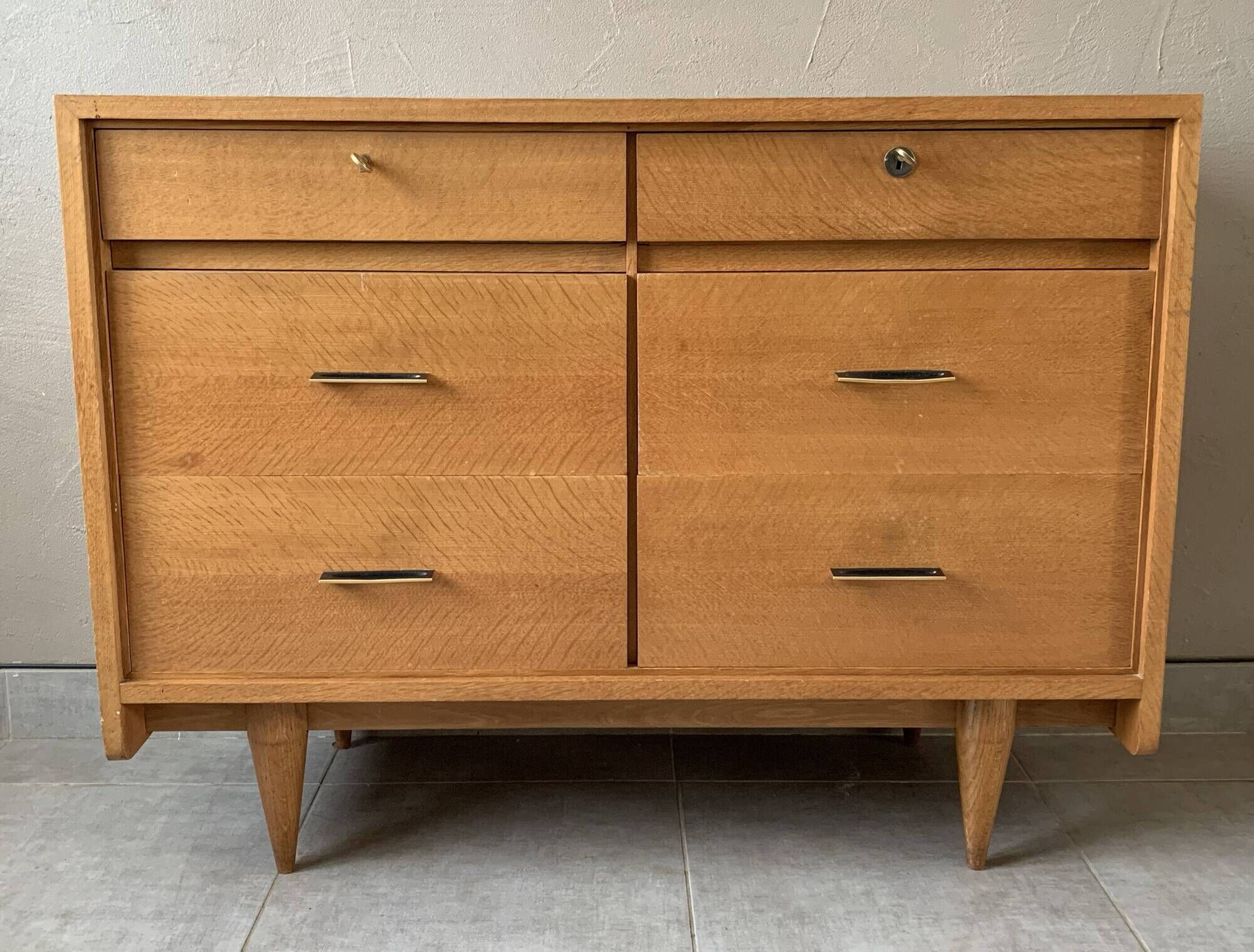 Large vintage 6-drawer chest of drawers from the 50s in oak.